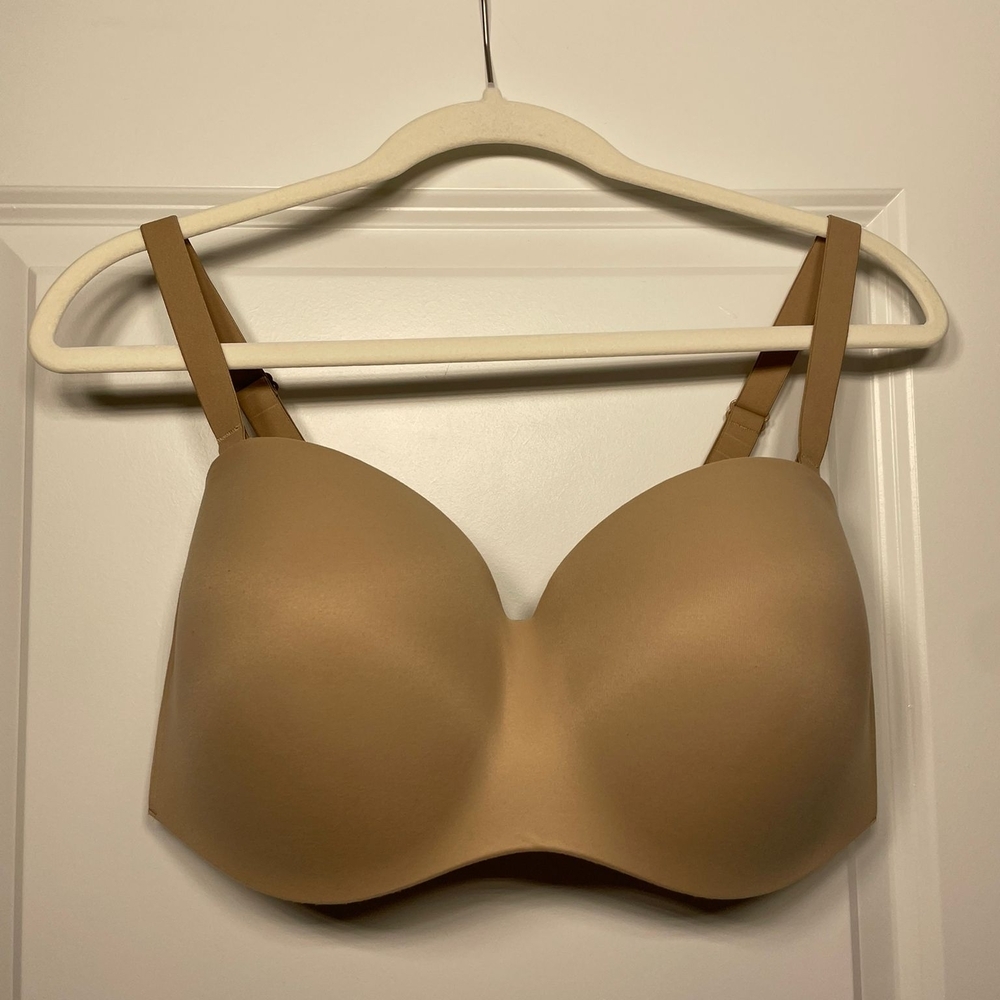 SOMA 36DDD Bra Tan Enbliss Stay Put Strapless Wireles Back Closure Stretch